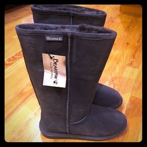 BRAND NEW Dark Gray Leather BearPaw Boots